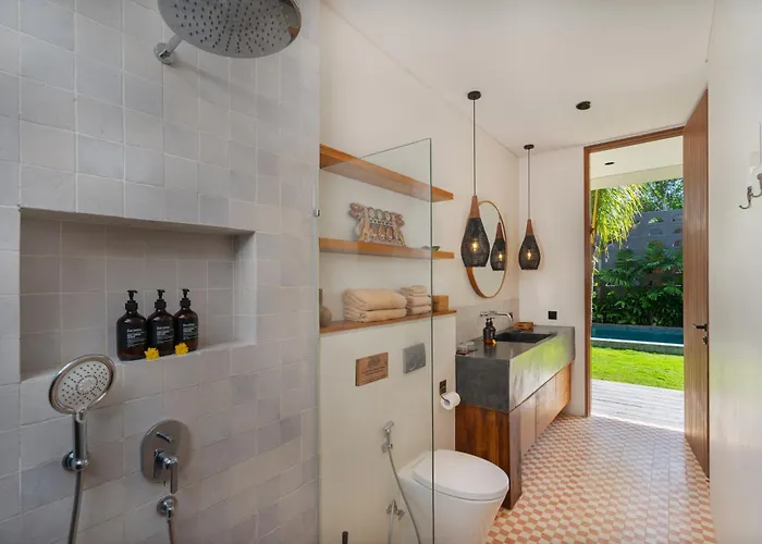 Rumah Pulau Family Friendly 3 Bedroom Spacious Private With Pool In Residential
