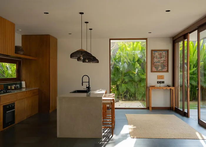Villa Rumah Pulau Family Friendly 3 Bedroom Spacious Private With Pool In Residential Uluwatu