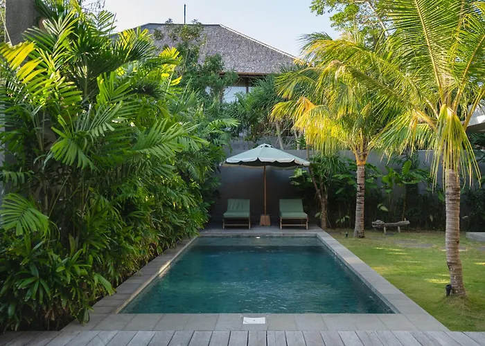 Rumah Pulau Family Friendly 3 Bedroom Spacious Private With Pool In Residential Villa